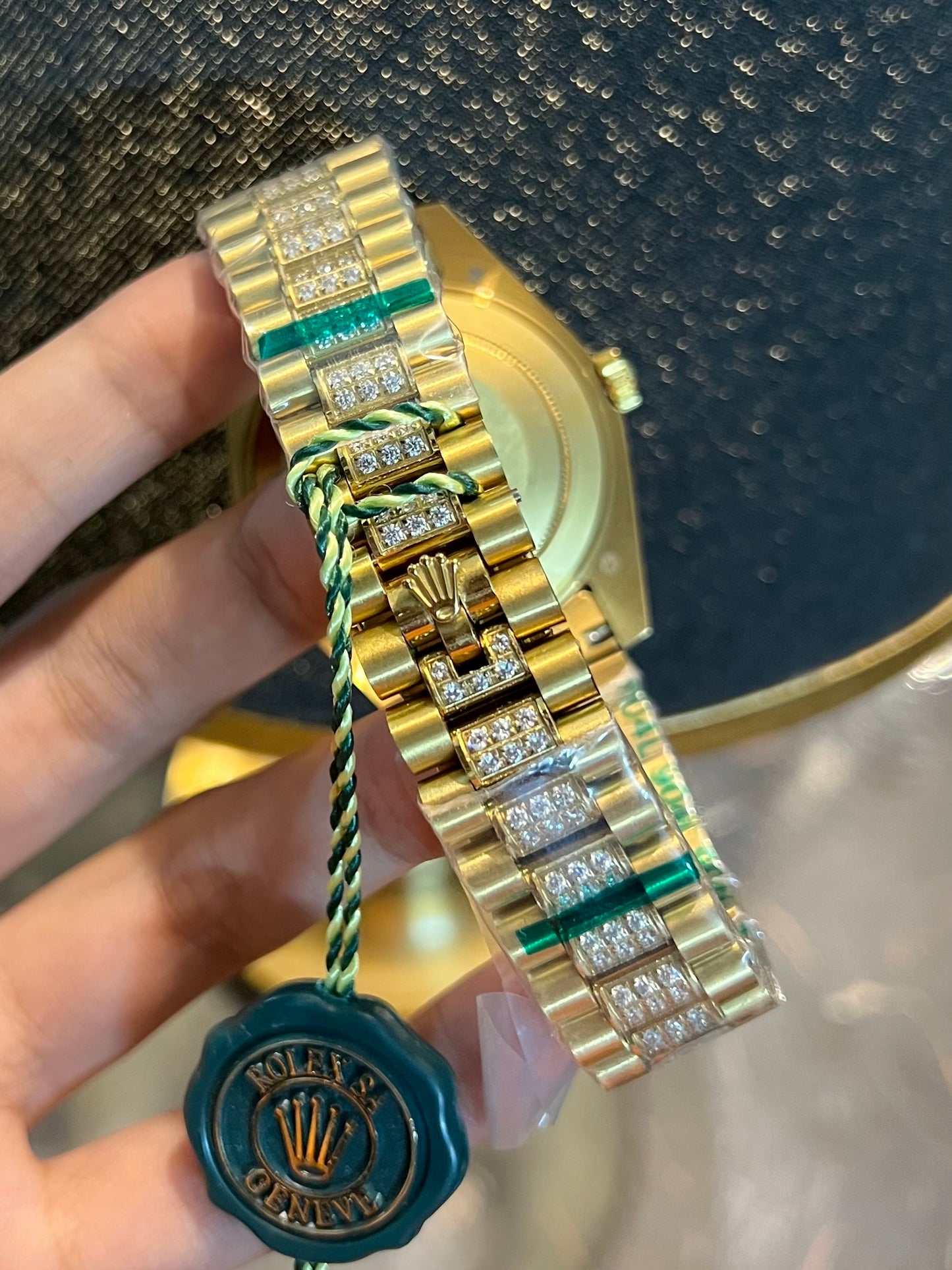 Luxury Automatic Rainbow Datejust Stone Golden Dial (High End Grade)