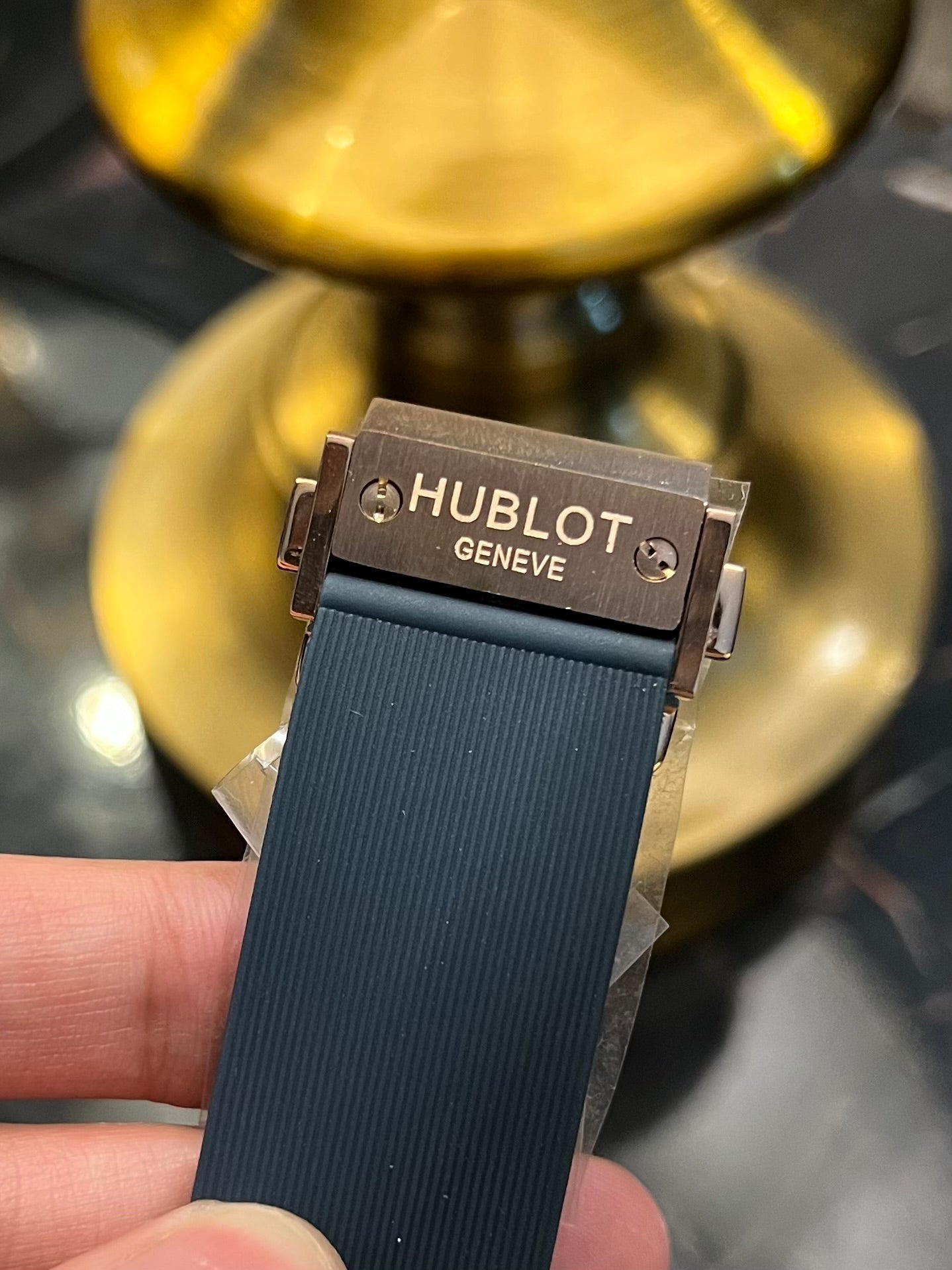 Blue With Rose Gold PendulumAutomatic Silicone Strap