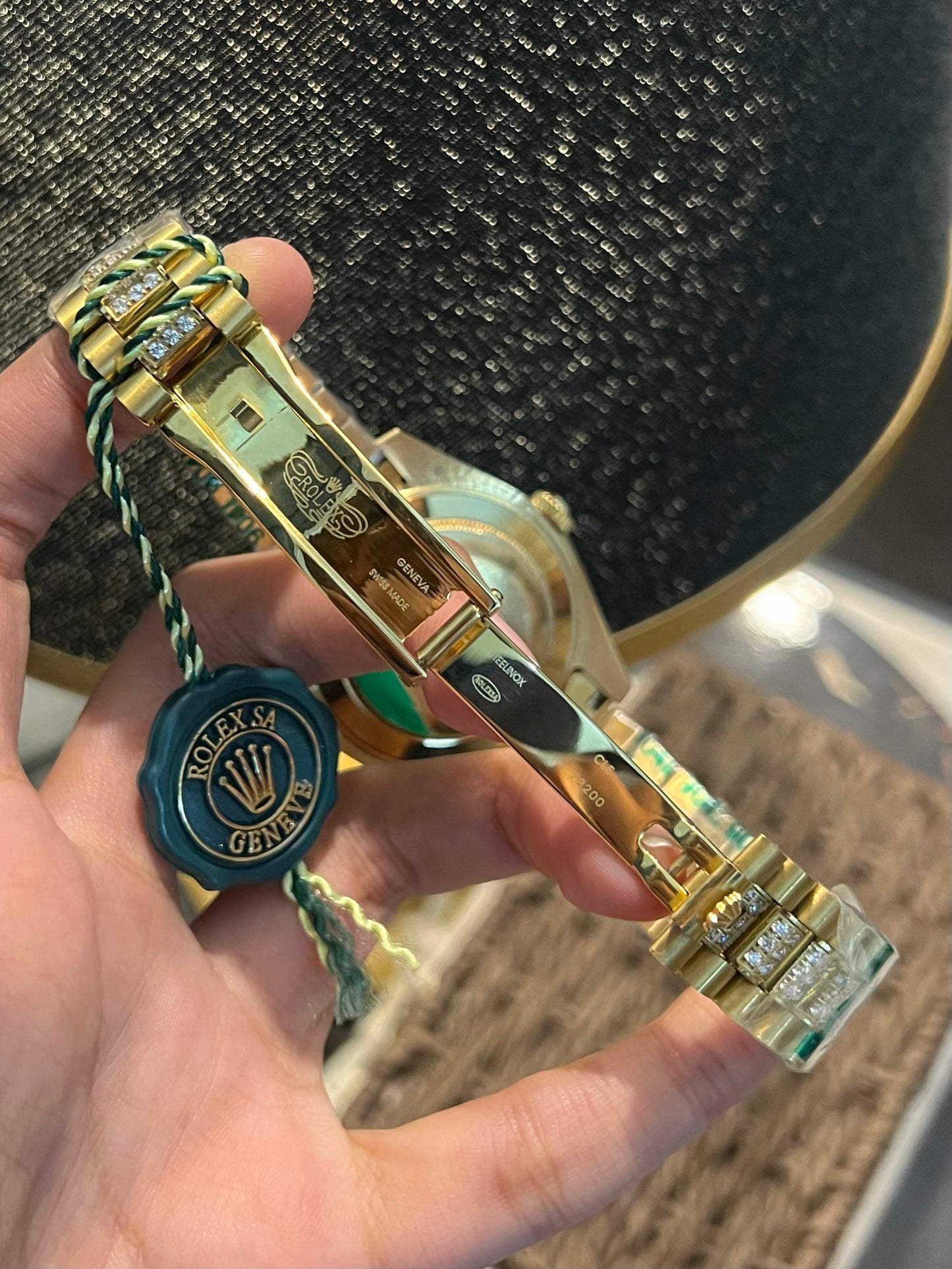 Luxury Automatic Rainbow Datejust Stone Golden Dial (High End Grade)