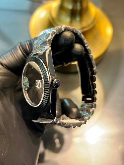 Mate Black Automatic Day & Date (Italian Grade)