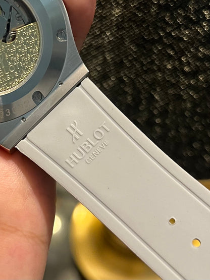 Grey Side Pendulum Automatic Silicone Strap