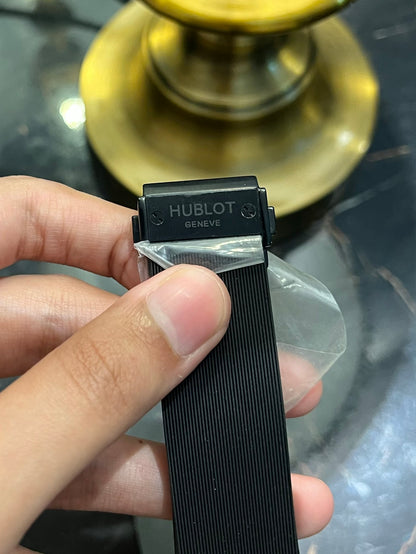 Black Pendulum Automatic Silicone Strap